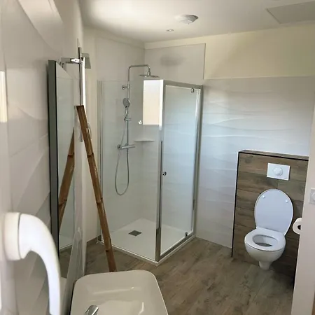 Villa Indépendant Avec Piscine Privée *