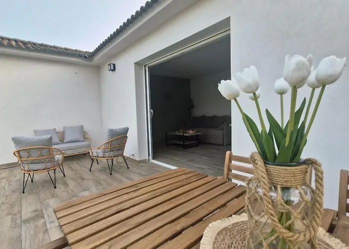 Villa Indépendant Avec Piscine Privée